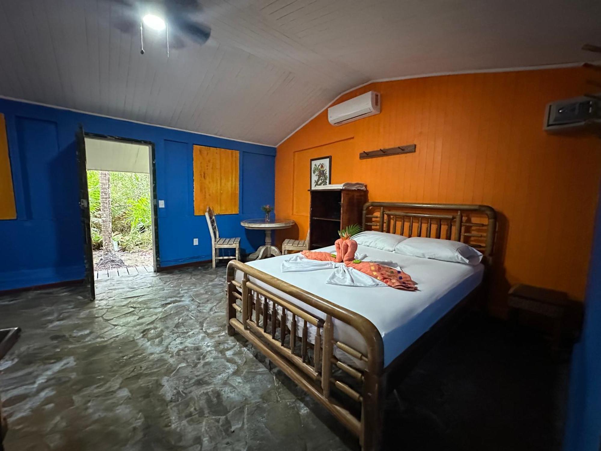 Chosa Manglar Suites & Cabins Puerto Jimenez Exterior photo
